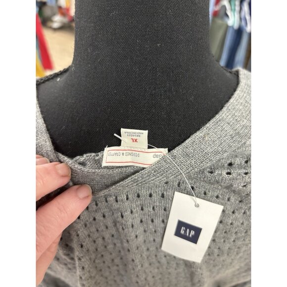 Gap Gray NWT Cardigan Size XL - Picture 4 of 4